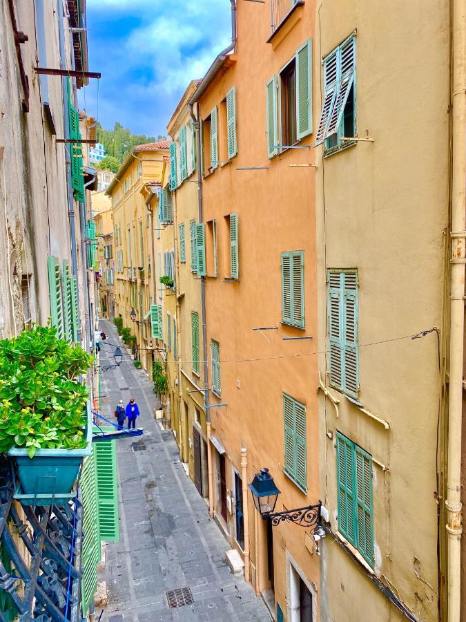 Le Rue Longue Apartment *