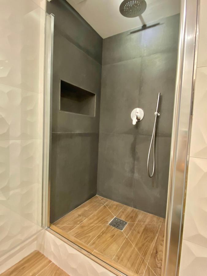 Le Rue Longue Apartment *
